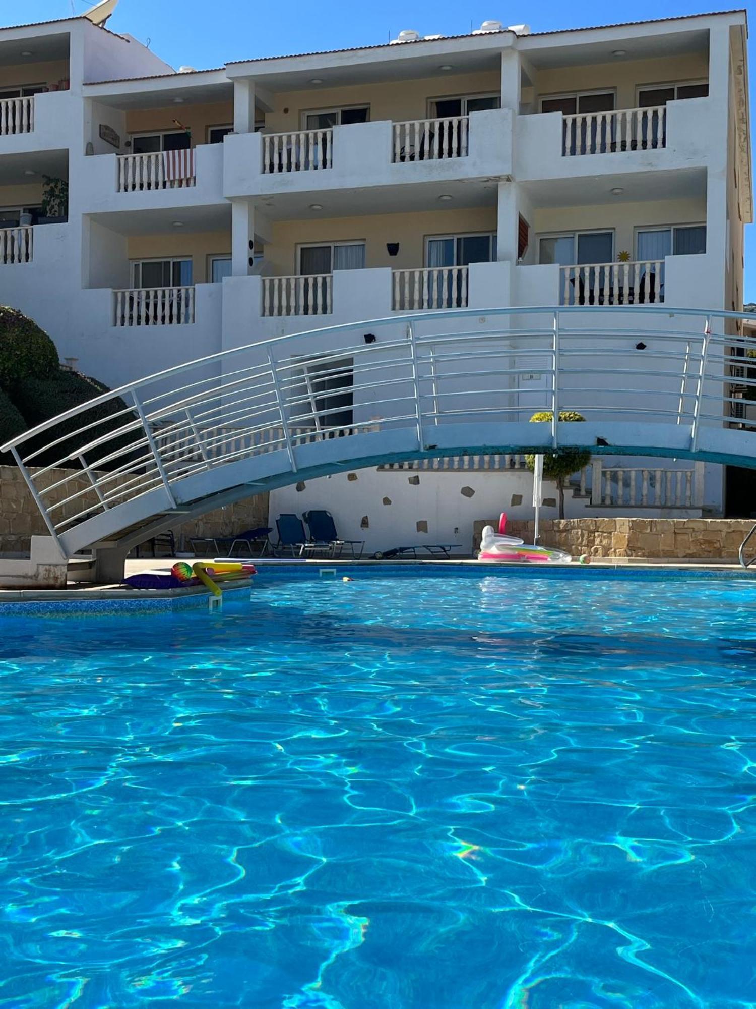 Beautiful 2 Bed Apartment In Peyia Valley, Paphos ภายนอก รูปภาพ