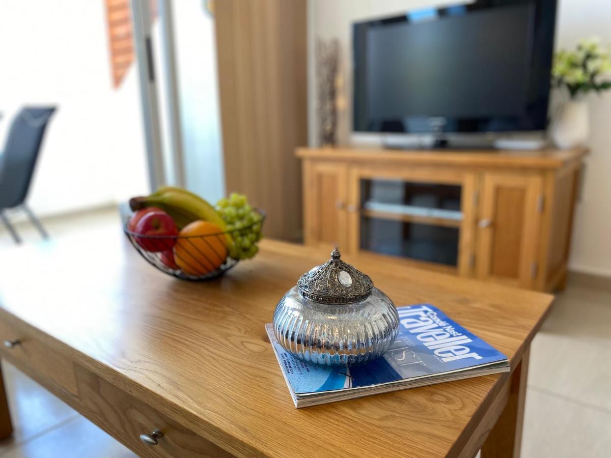 Beautiful 2 Bed Apartment In Peyia Valley, Paphos ภายนอก รูปภาพ