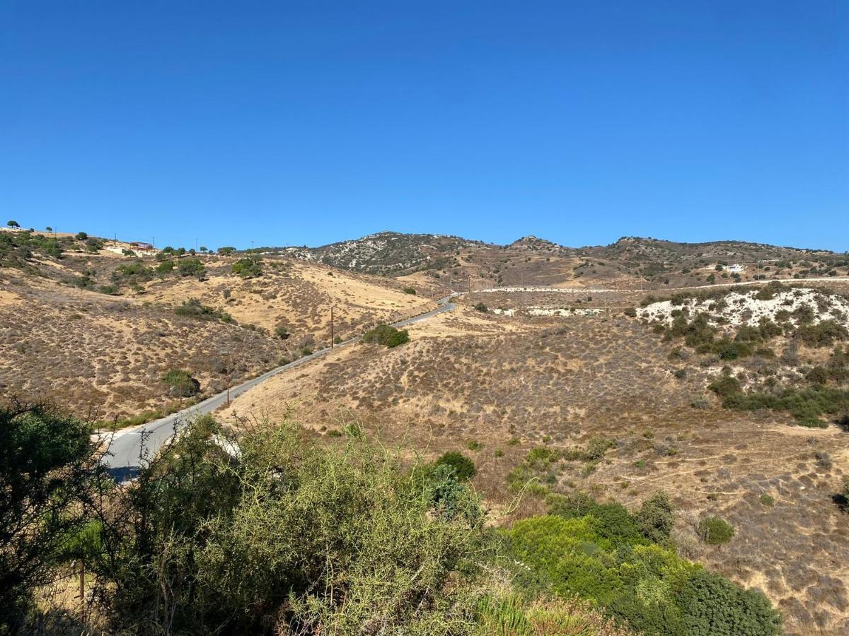 Beautiful 2 Bed Apartment In Peyia Valley, Paphos ภายนอก รูปภาพ