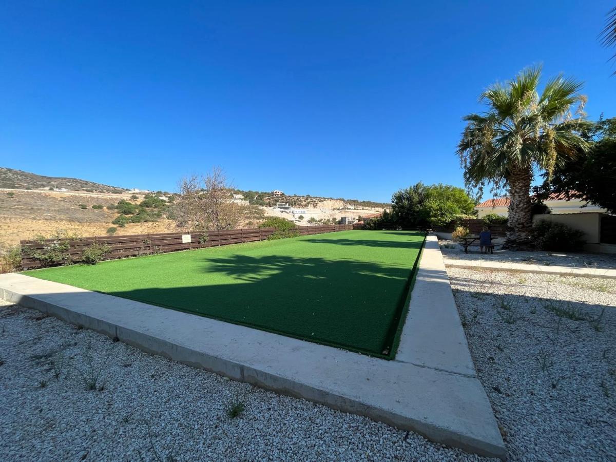 Beautiful 2 Bed Apartment In Peyia Valley, Paphos ภายนอก รูปภาพ