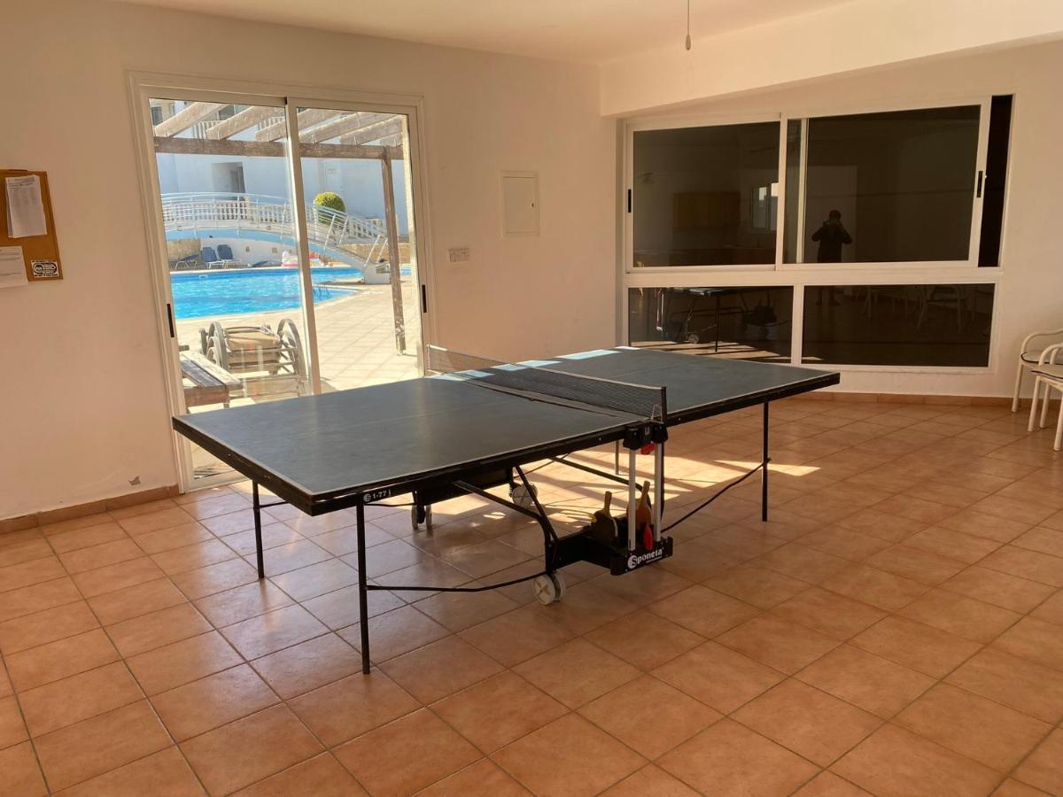 Beautiful 2 Bed Apartment In Peyia Valley, Paphos ภายนอก รูปภาพ