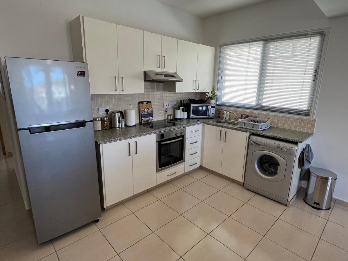 Beautiful 2 Bed Apartment In Peyia Valley, Paphos ภายนอก รูปภาพ