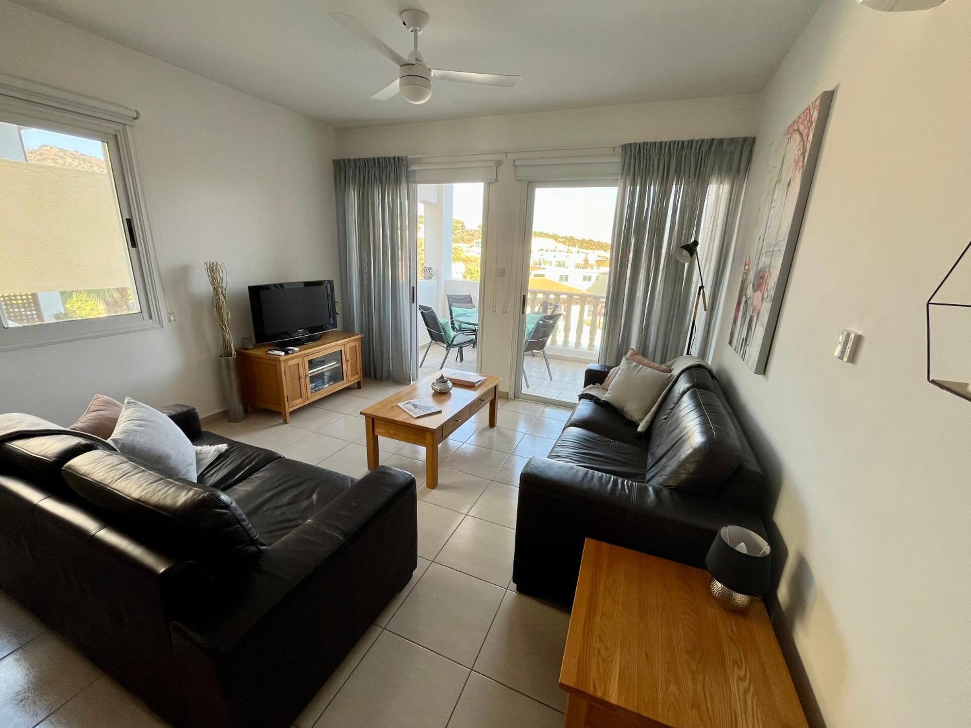 Beautiful 2 Bed Apartment In Peyia Valley, Paphos ภายนอก รูปภาพ