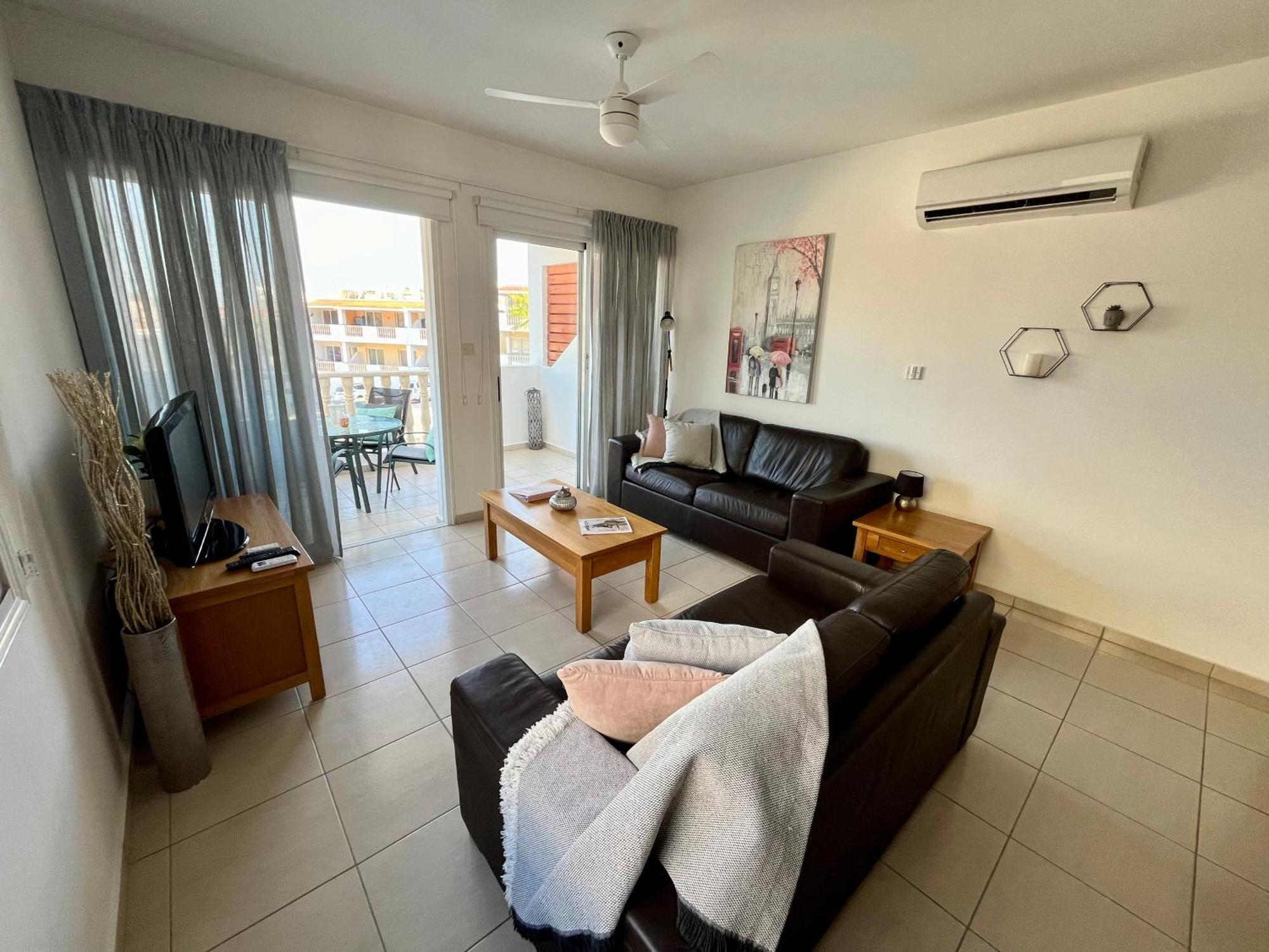 Beautiful 2 Bed Apartment In Peyia Valley, Paphos ภายนอก รูปภาพ