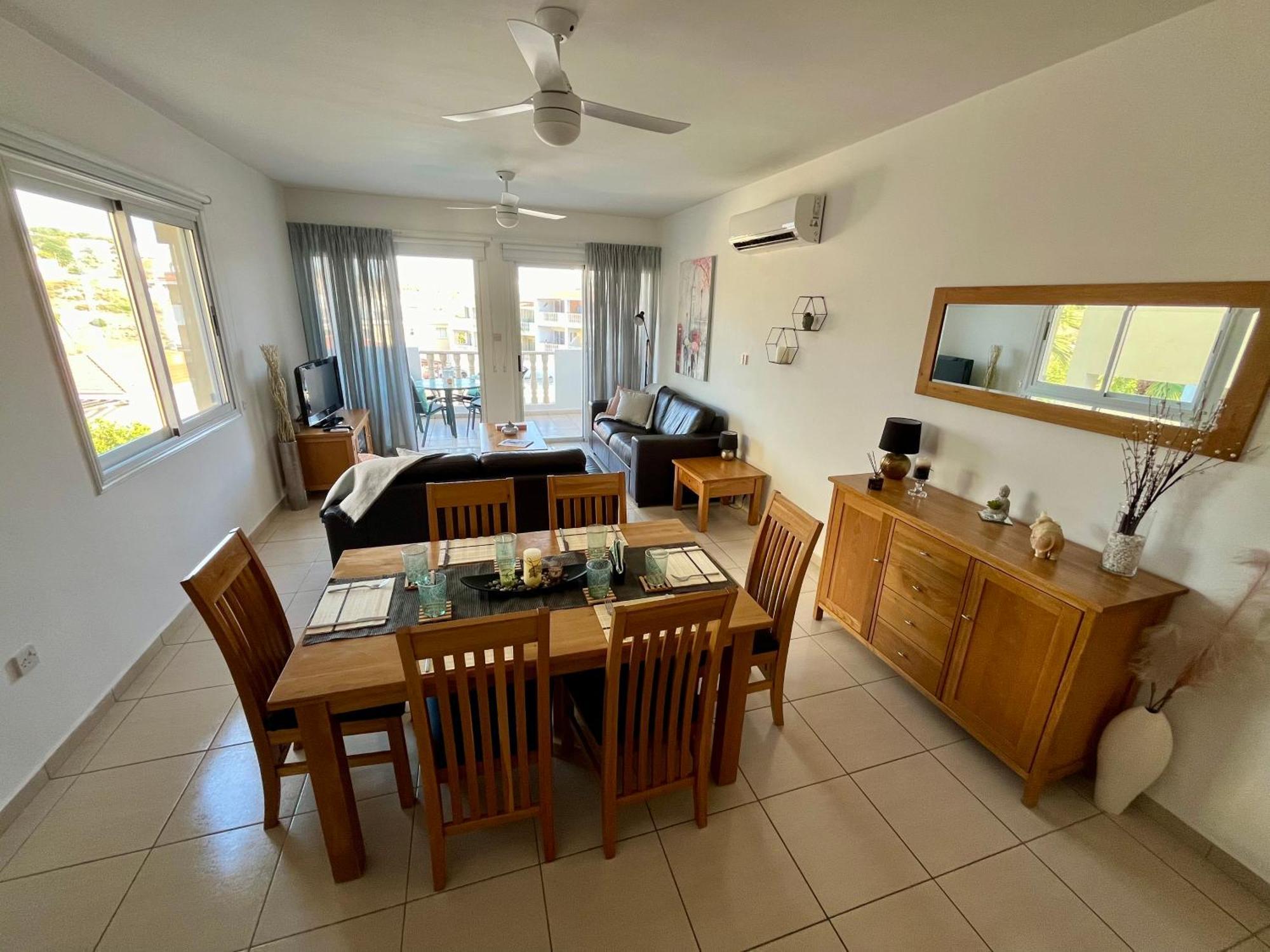 Beautiful 2 Bed Apartment In Peyia Valley, Paphos ภายนอก รูปภาพ